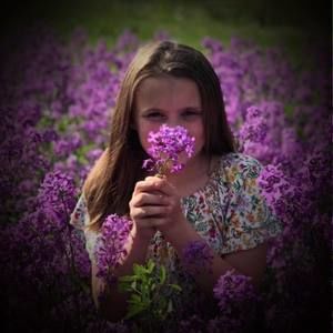 Meet your Posher, Abella